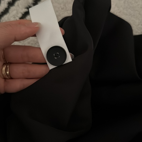 Everlane the Italian GoWeave Classic Blazer in Black - Picture 9 of 13